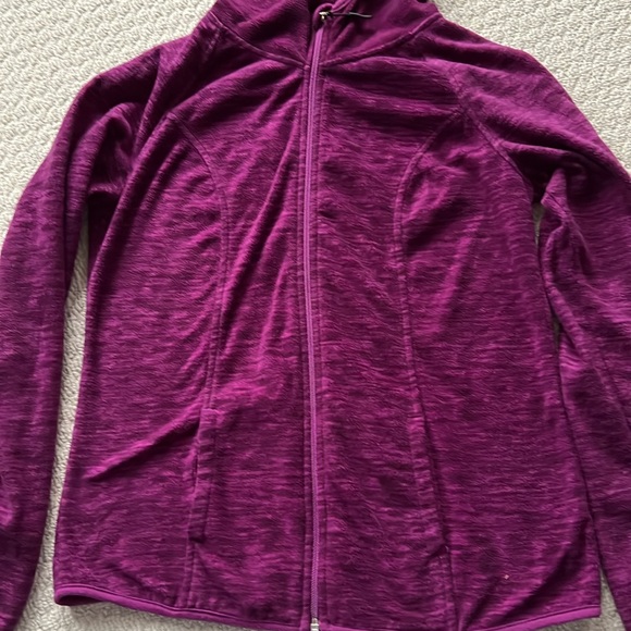 Comfy full zippered hoodie.  Size M. - Picture 2 of 6